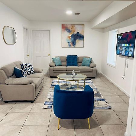 Cosy Bedroom 6 Minutes To Ewr Prudential Hotels Pen Station Newark Exterior photo